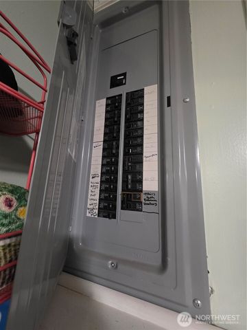 115 Beacon Hill Drive, Hoquiam, WA 98550