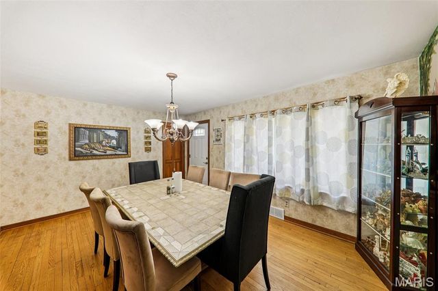 12 S Clinton Street, New Baden, IL 62265