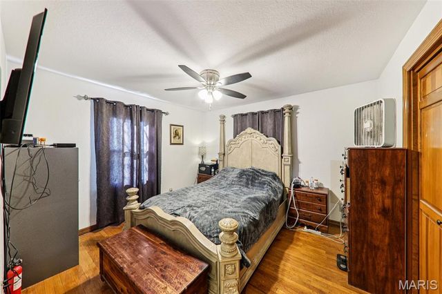 12 S Clinton Street, New Baden, IL 62265