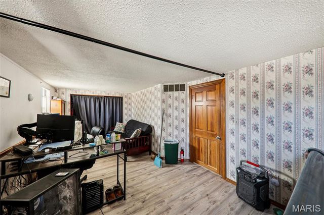 12 S Clinton Street, New Baden, IL 62265