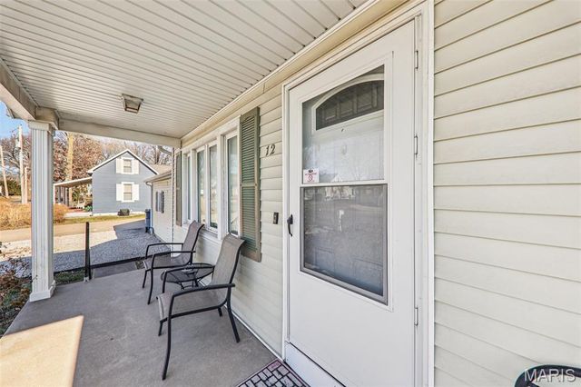 12 S Clinton Street, New Baden, IL 62265