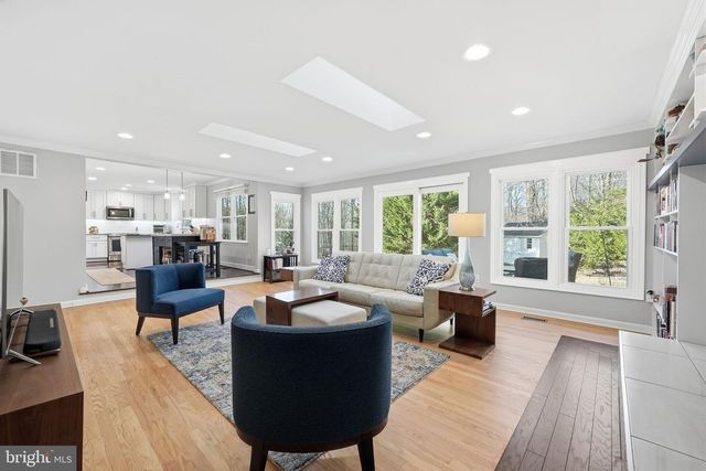 8217 PLUM CREEK DR, Gaithersburg, MD 20882