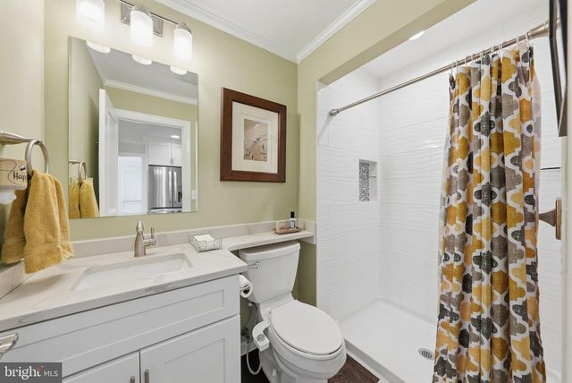 8217 PLUM CREEK DR, Gaithersburg, MD 20882