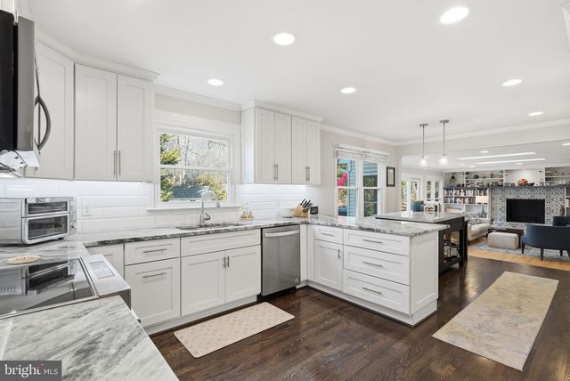 8217 PLUM CREEK DR, Gaithersburg, MD 20882