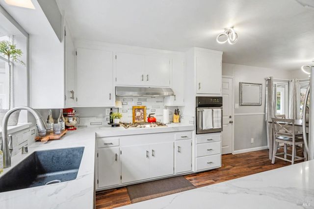 2535 Patricia Dr, Napa, CA 94558