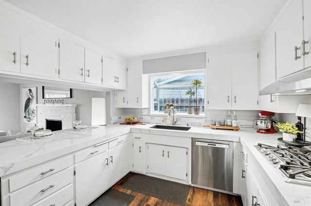 2535 Patricia Dr, Napa, CA 94558