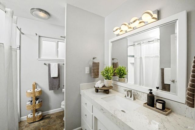 2535 Patricia Dr, Napa, CA 94558