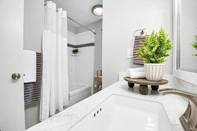 2535 Patricia Dr, Napa, CA 94558