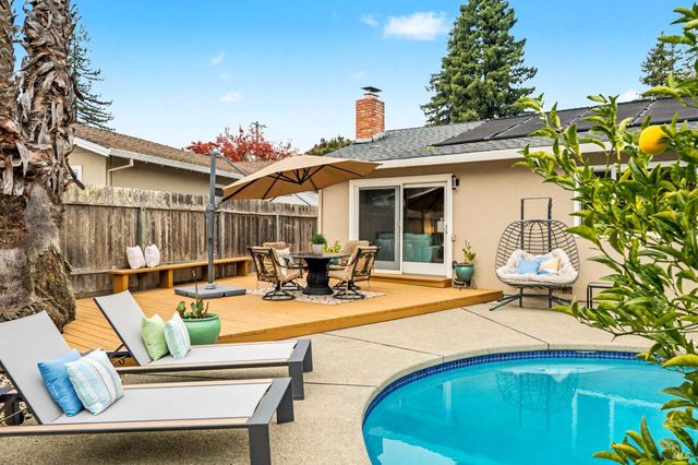 2535 Patricia Dr, Napa, CA 94558