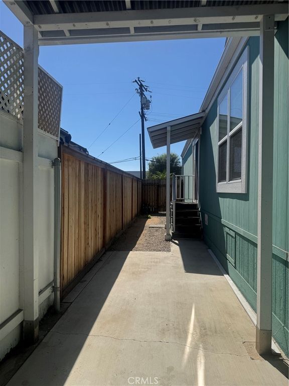 140 Cabrillo Street 22, Costa Mesa, CA 92627 — photo 2