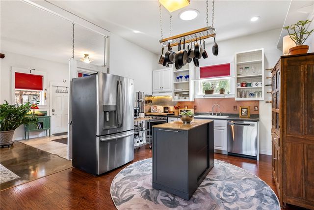 405 NW 5th Street, Bentonville, AR 72712