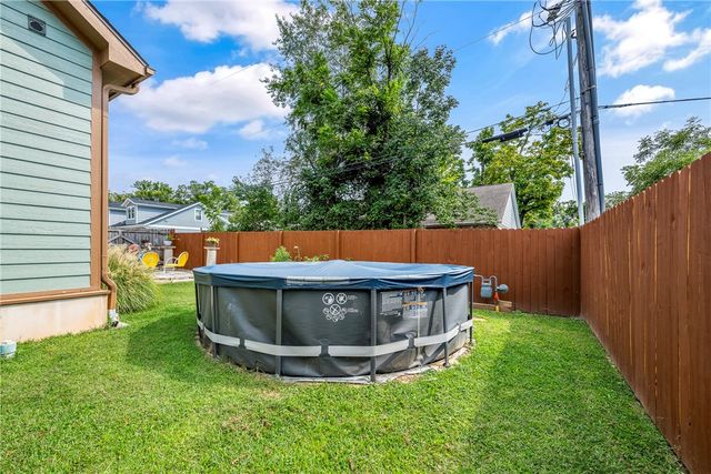 405 NW 5th Street, Bentonville, AR 72712