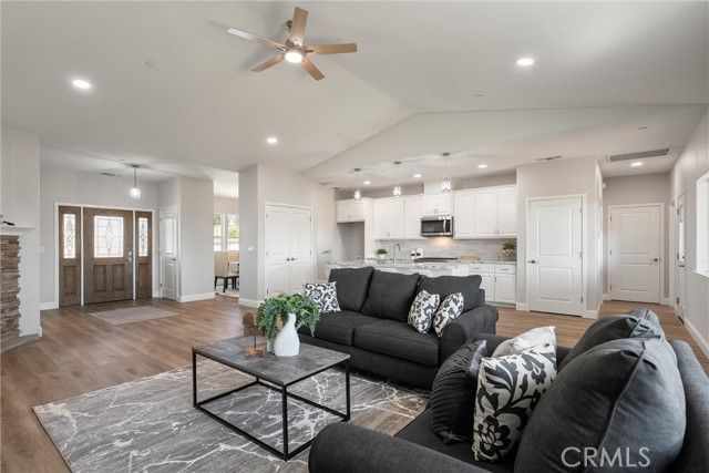 5122 Feather Rock Court, Paradise, CA 95969