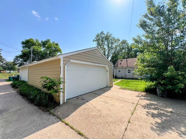 2849 Jersey Avenue S, Saint Louis Park, MN 55426