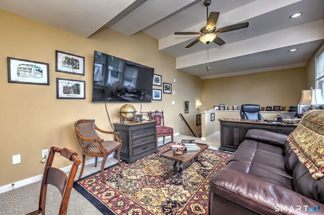 175 South End Road B14, East Haven, CT 06512