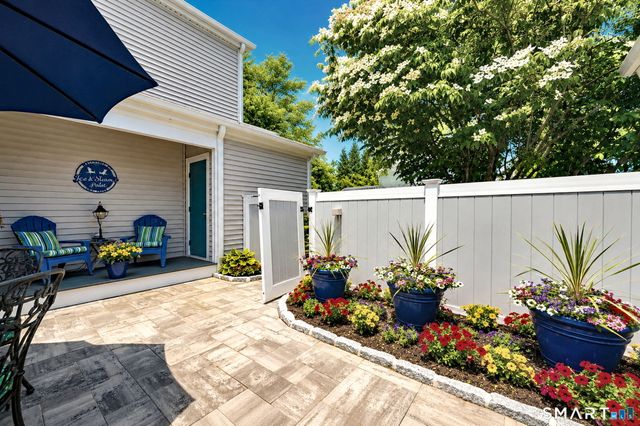 175 South End Road B14, East Haven, CT 06512