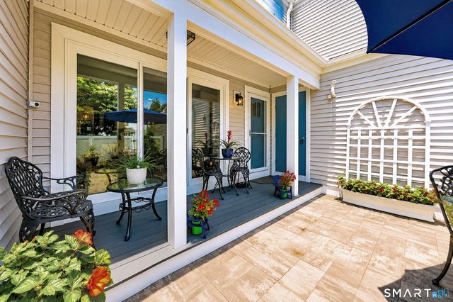 175 South End Road B14, East Haven, CT 06512