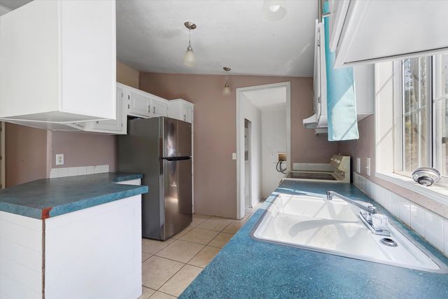 11 Valley View Road, Moriarty, NM 87035