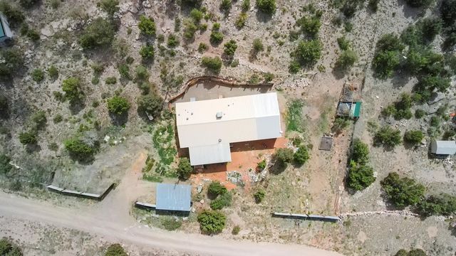 11 Valley View Road, Moriarty, NM 87035