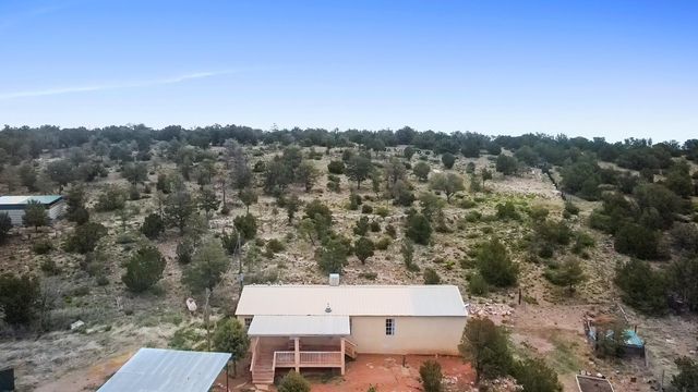 11 Valley View Road, Moriarty, NM 87035