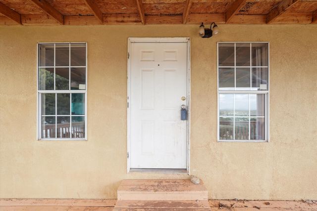 11 Valley View Road, Moriarty, NM 87035