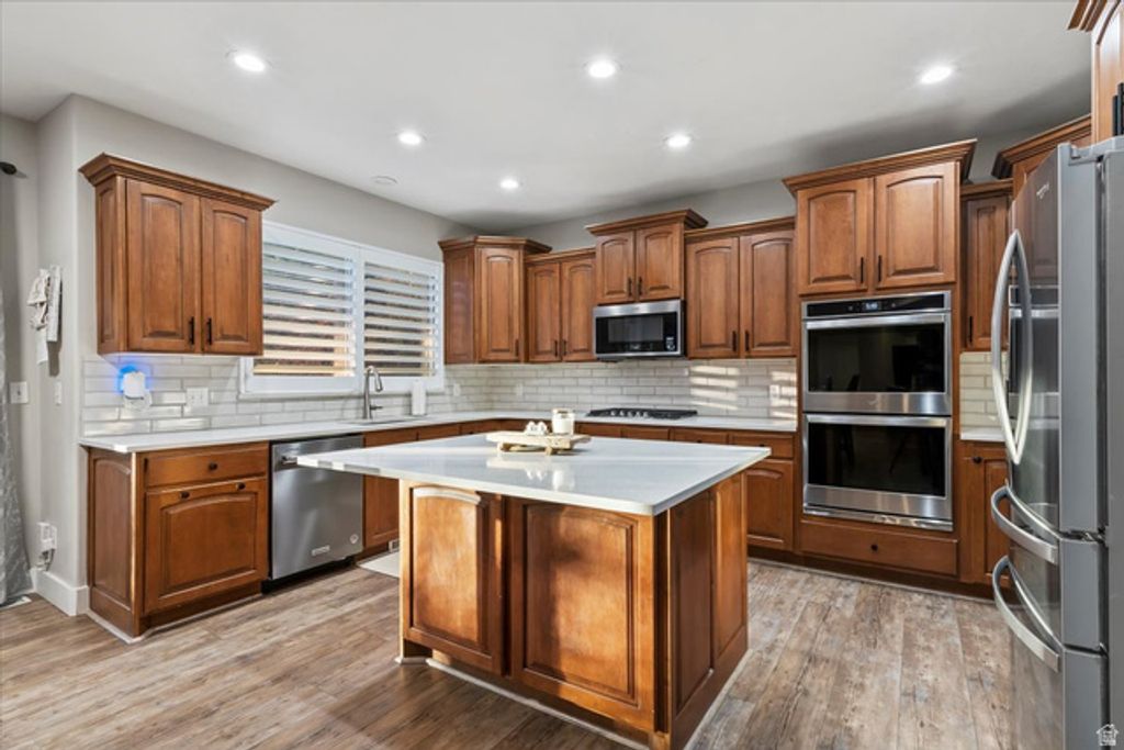 Image 16 of property listing at 12906 S VERONA CREEK WAY, Riverton, UT 84065
