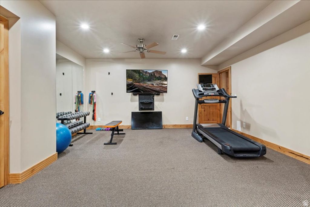 Image 42 of property listing at 12906 S VERONA CREEK WAY, Riverton, UT 84065