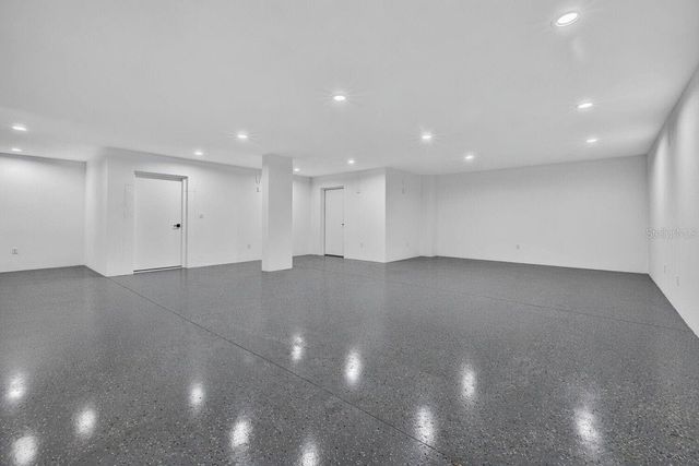 1717 MASSACHUSETTS AVENUE NE, St Petersburg, FL 33703