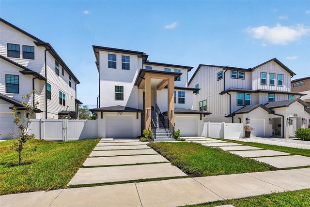 1717 MASSACHUSETTS AVENUE NE, St Petersburg, FL 33703