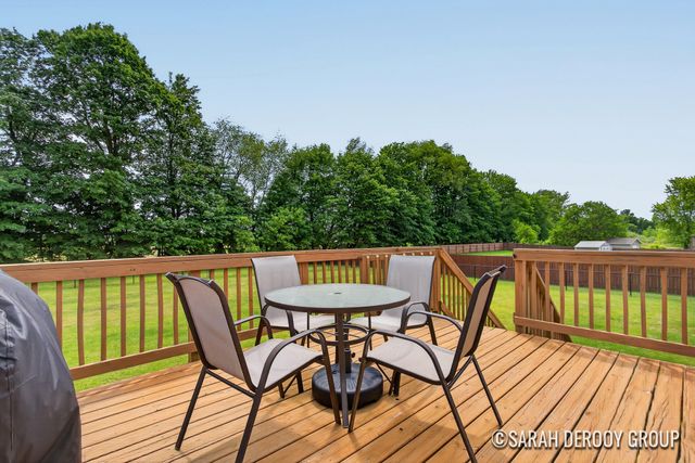 16264 Trent Ridge Drive NE, Cedar Springs, MI 49319