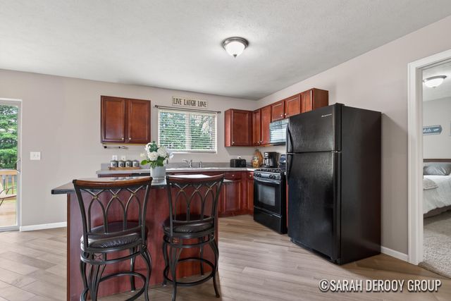 16264 Trent Ridge Drive NE, Cedar Springs, MI 49319