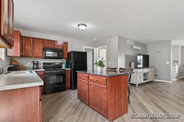 16264 Trent Ridge Drive NE, Cedar Springs, MI 49319