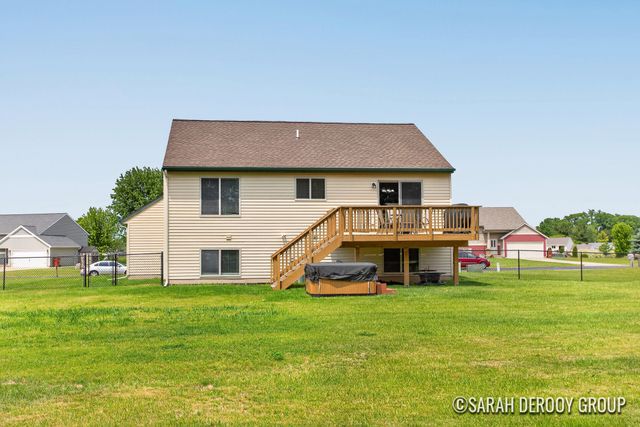 16264 Trent Ridge Drive NE, Cedar Springs, MI 49319
