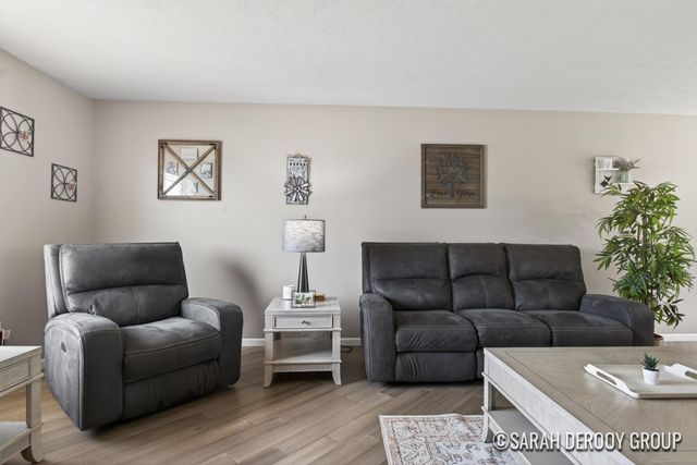 16264 Trent Ridge Drive NE, Cedar Springs, MI 49319