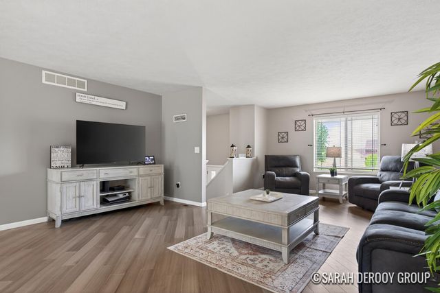 16264 Trent Ridge Drive NE, Cedar Springs, MI 49319