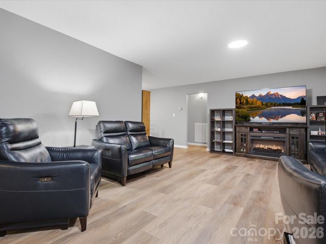 155 S Grandview Road, Clover, SC 29710