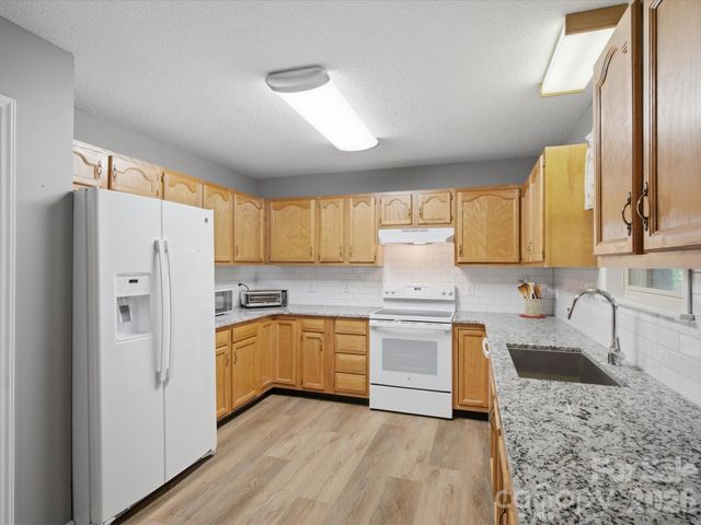 155 S Grandview Road, Clover, SC 29710