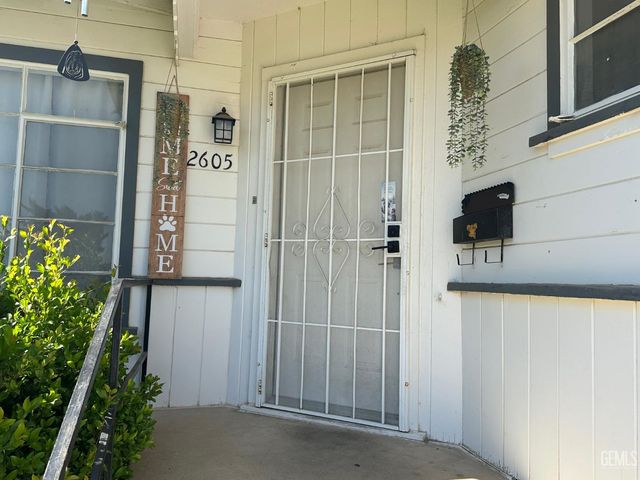 2605 Manor Street, Bakersfield, CA 93308