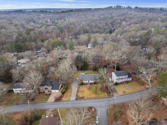 1926 Rock Bluff Road, Hixson, TN 37343