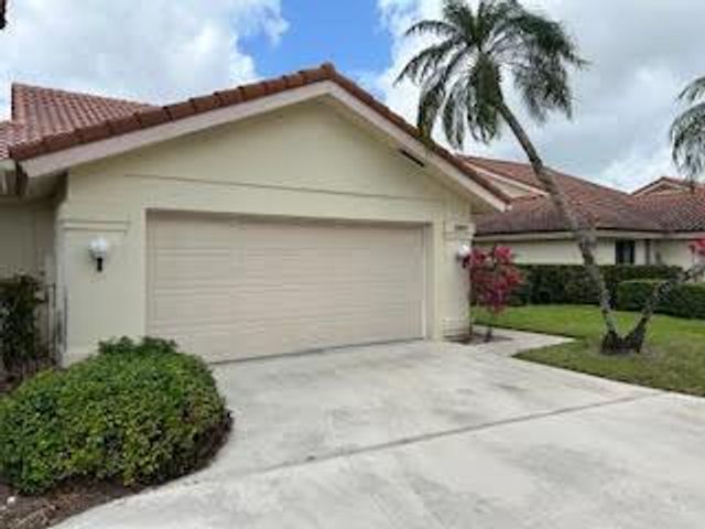 2900 Cuyahoga Lane, West Palm Beach, FL 33409