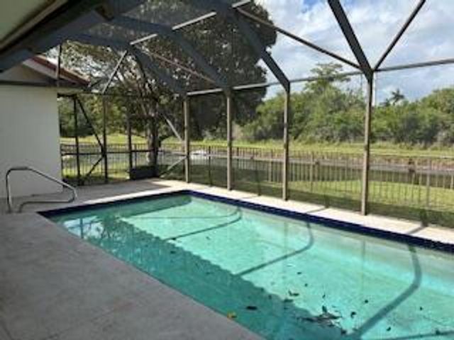 2900 Cuyahoga Lane, West Palm Beach, FL 33409