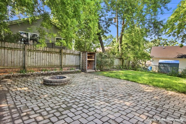 24903 W Oak Avenue, Lake Villa, IL 60046