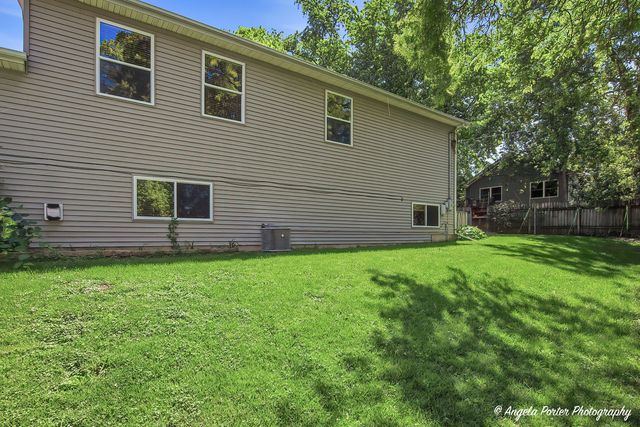 24903 W Oak Avenue, Lake Villa, IL 60046