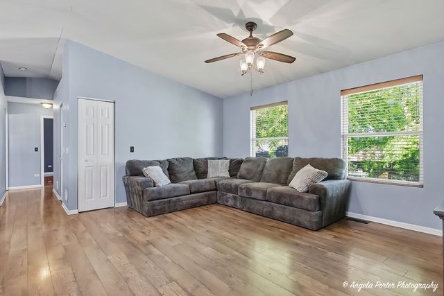 24903 W Oak Avenue, Lake Villa, IL 60046
