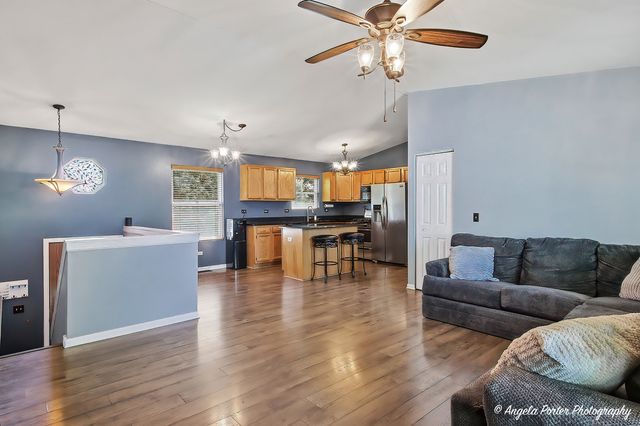 24903 W Oak Avenue, Lake Villa, IL 60046