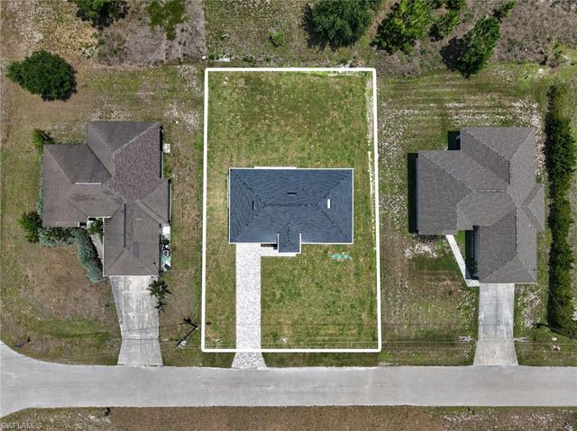 1213 Dodwin ST E, Lehigh Acres, FL 33974