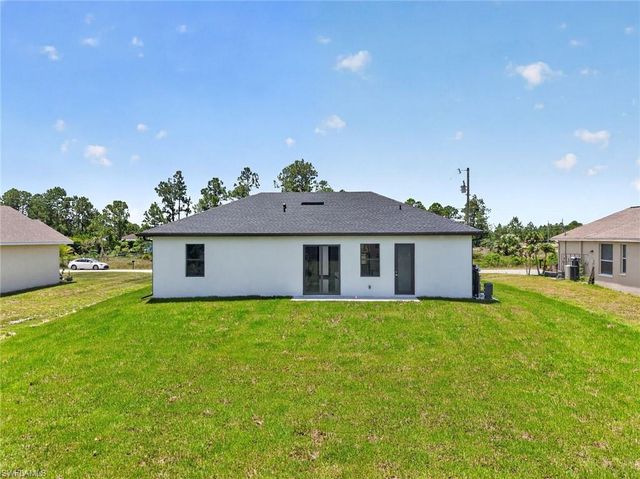 1213 Dodwin ST E, Lehigh Acres, FL 33974
