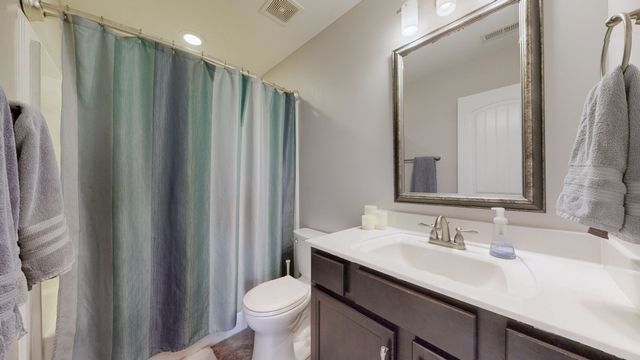 2196 Killington Dr, Clarksville, TN 37040