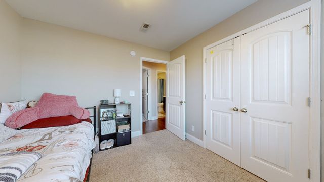 2196 Killington Dr, Clarksville, TN 37040