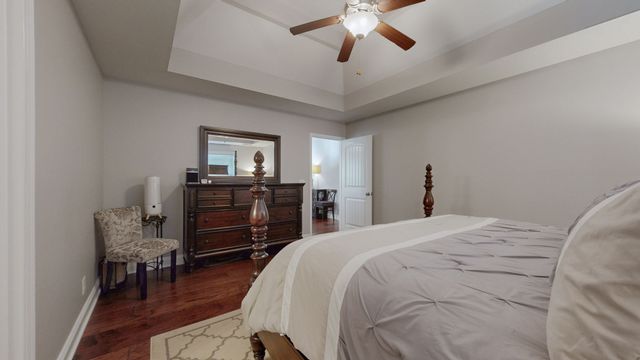 2196 Killington Dr, Clarksville, TN 37040